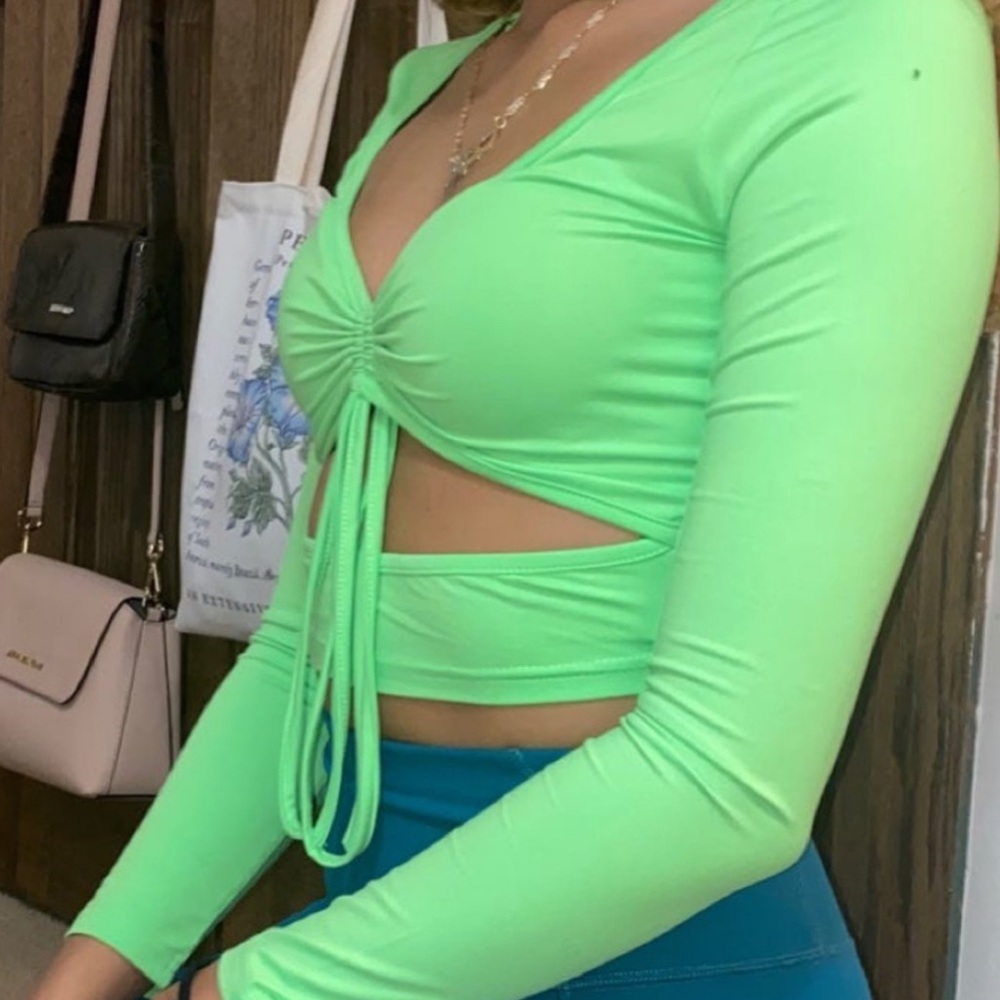 Cropped top